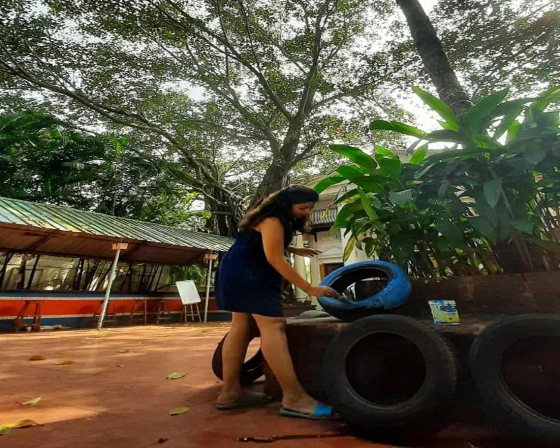 Piggy Calangute By Urban Nomads - Dorms & Pvt Rooms GOA Bagian luar foto