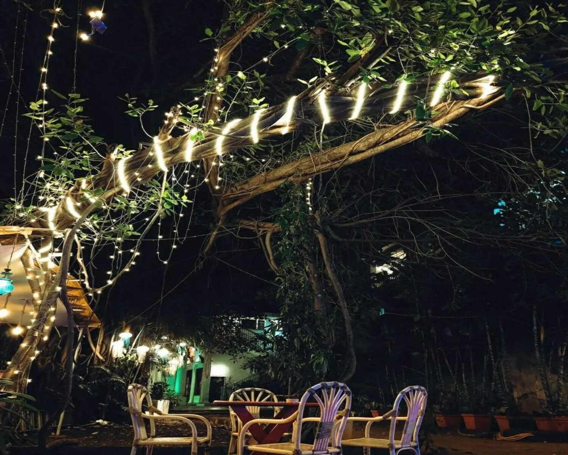 Piggy Calangute By Urban Nomads - Dorms & Pvt Rooms GOA Bagian luar foto