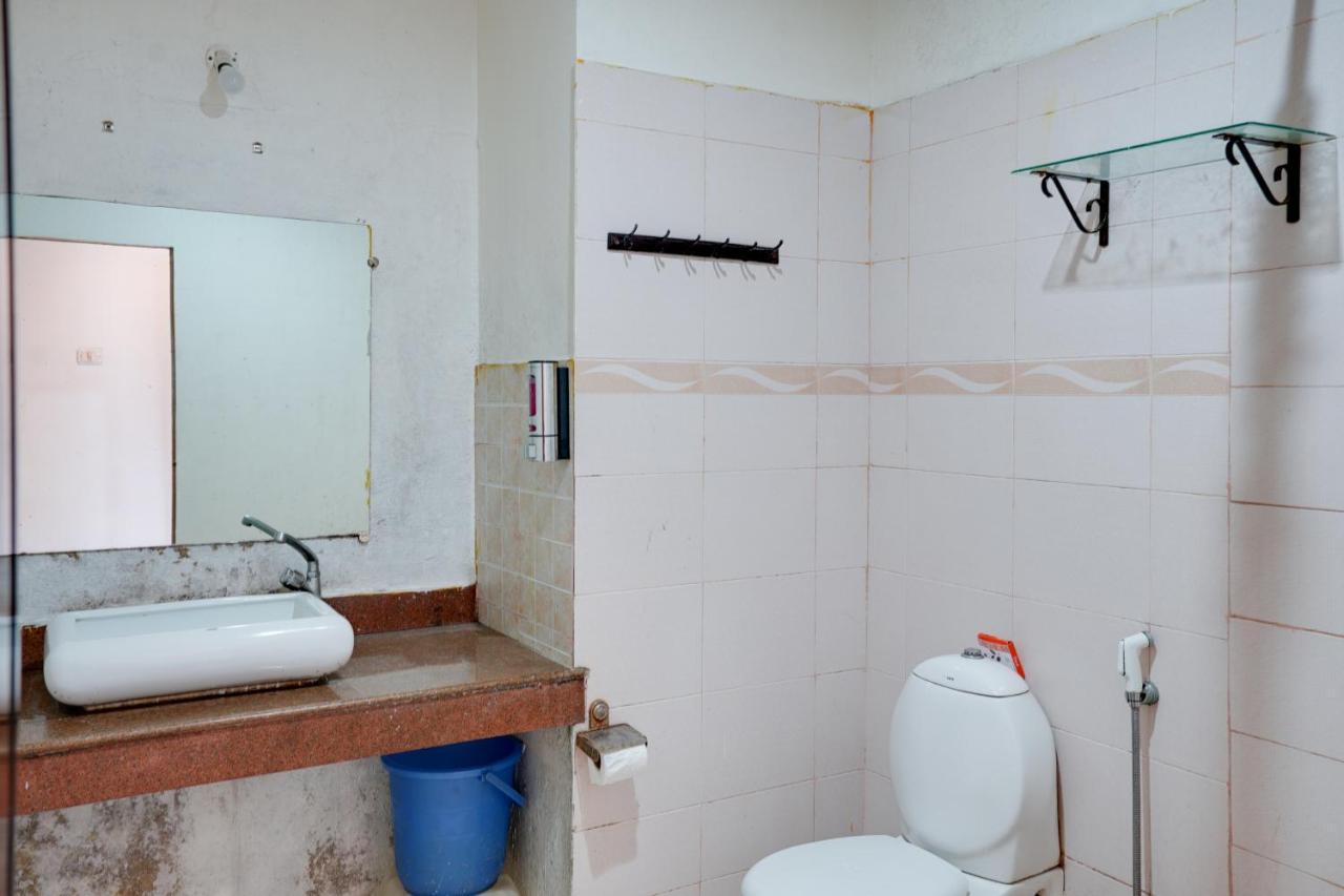 Piggy Calangute By Urban Nomads - Dorms & Pvt Rooms GOA Ruang foto