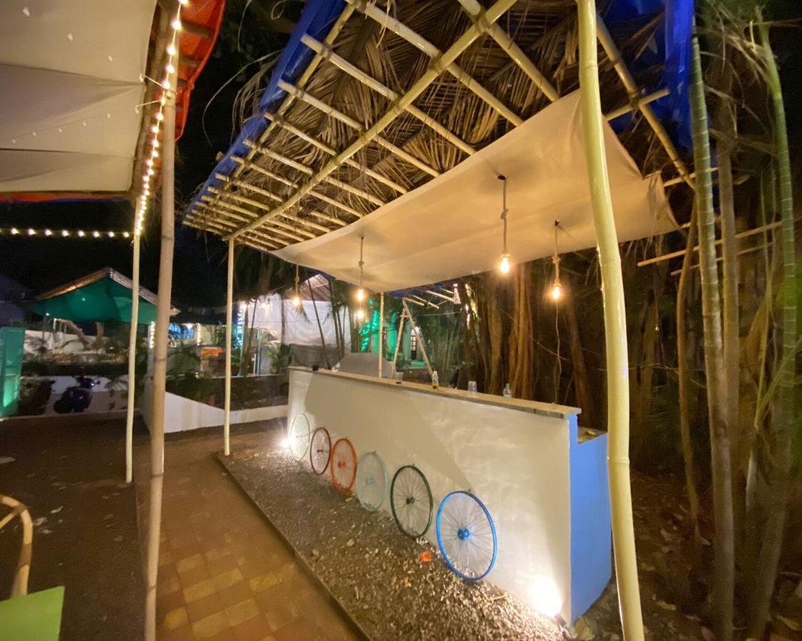 Piggy Calangute By Urban Nomads - Dorms & Pvt Rooms GOA Bagian luar foto